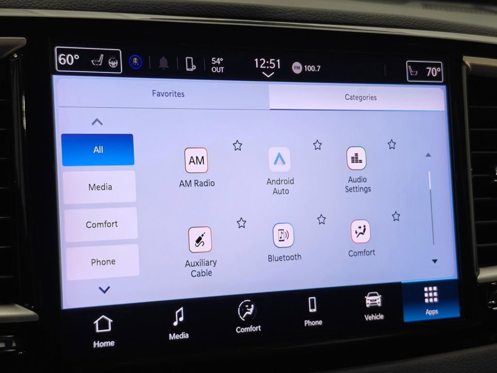 Used 2024 Chrysler Pacifica Touring-L image 42