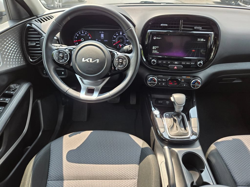Certified 2022 Kia Soul X-Line FWD image 17