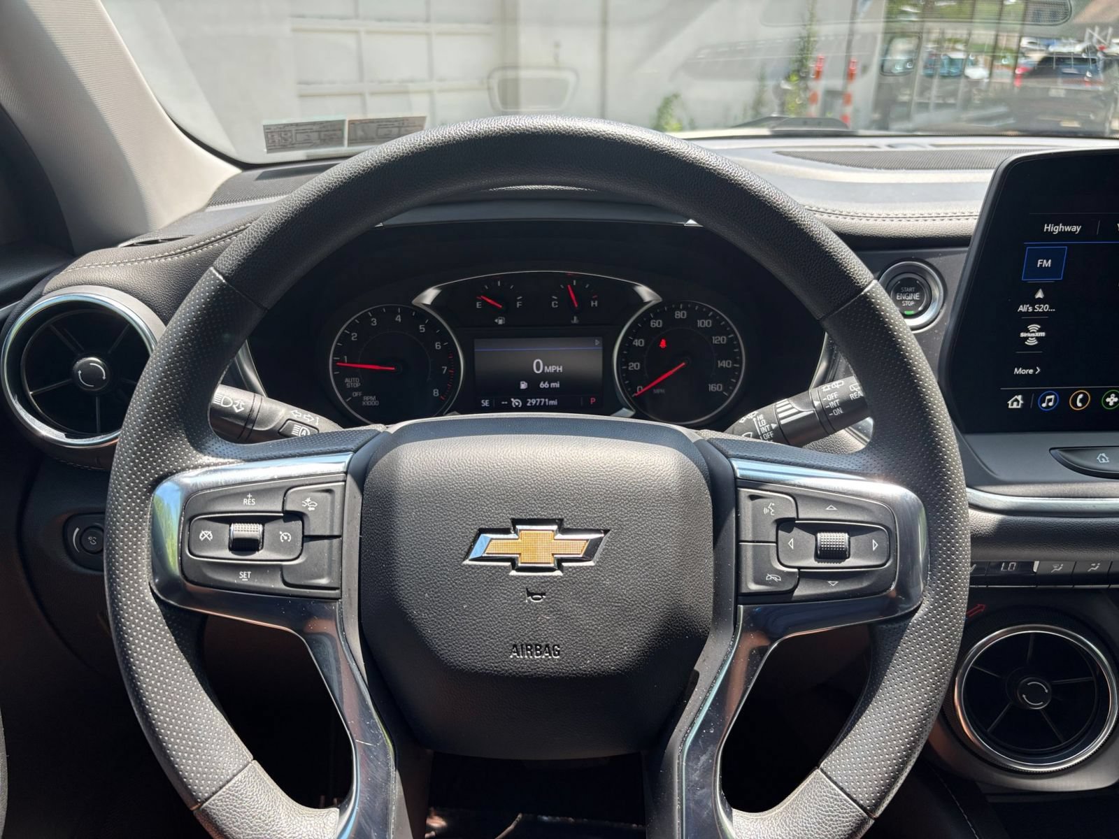 Used 2025 Chevrolet Blazer LT FWD image 30