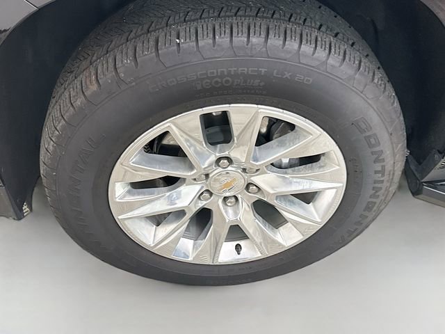 Used 2025 Chevrolet Tahoe Premier AWD/4WD image 37
