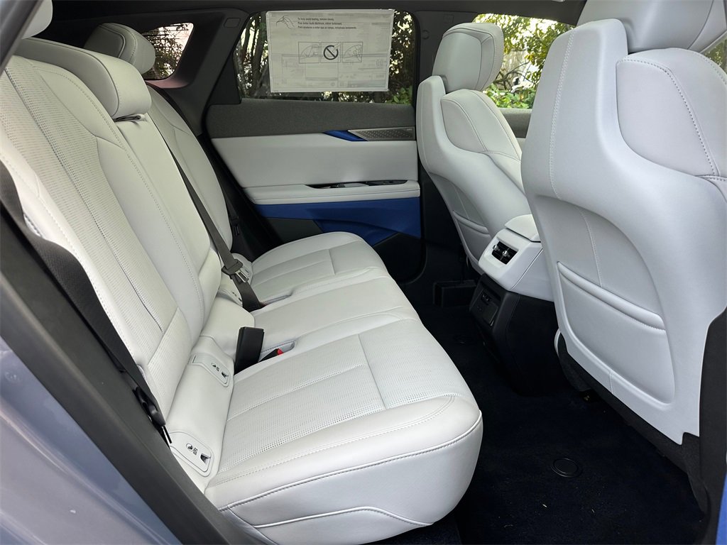 New 2026 Cadillac Optiq Luxury 2 image 12