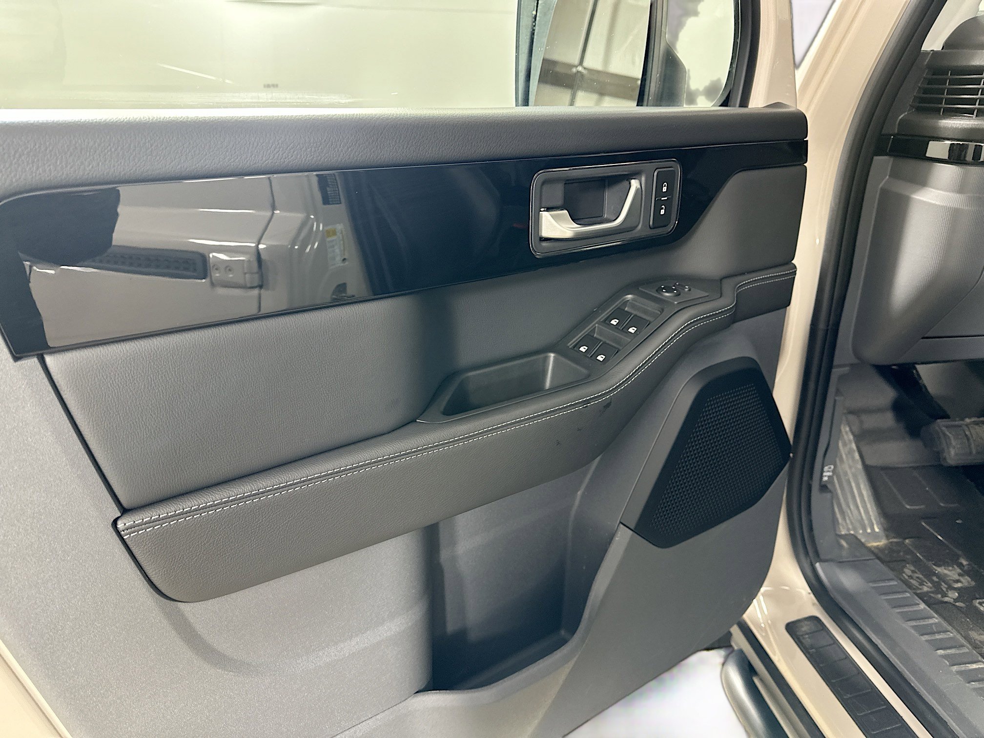 Used 2024 INEOS Grenadier image 17