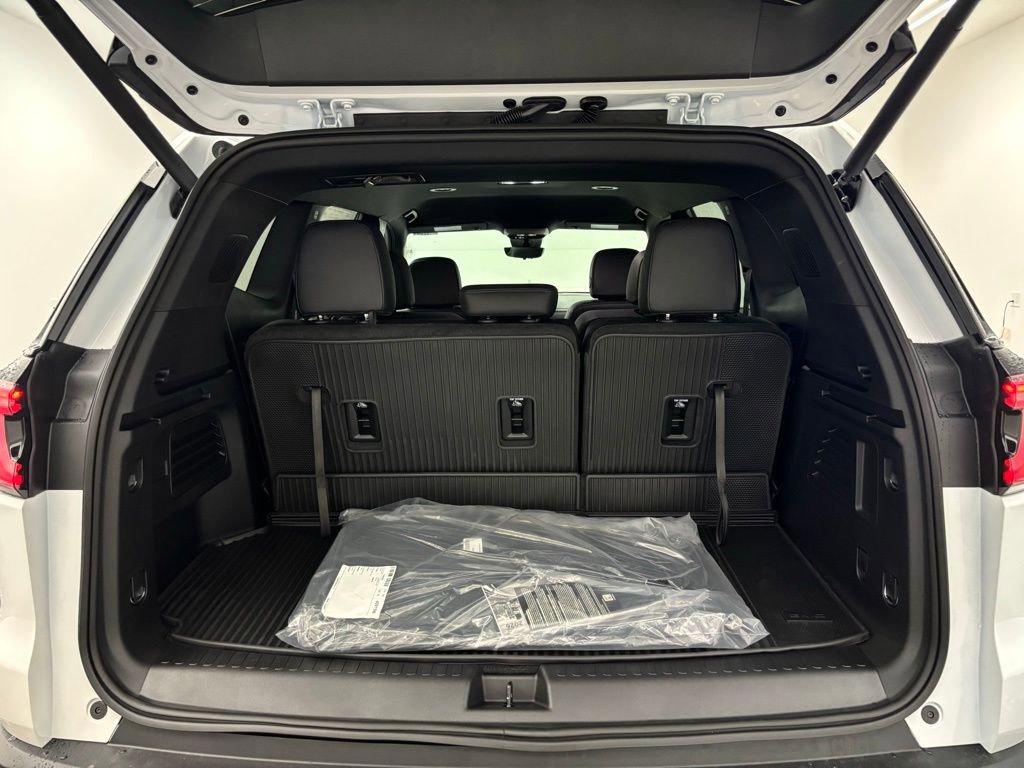New 2026 GMC Acadia Elevation w/ Elevation Premium Package image 10
