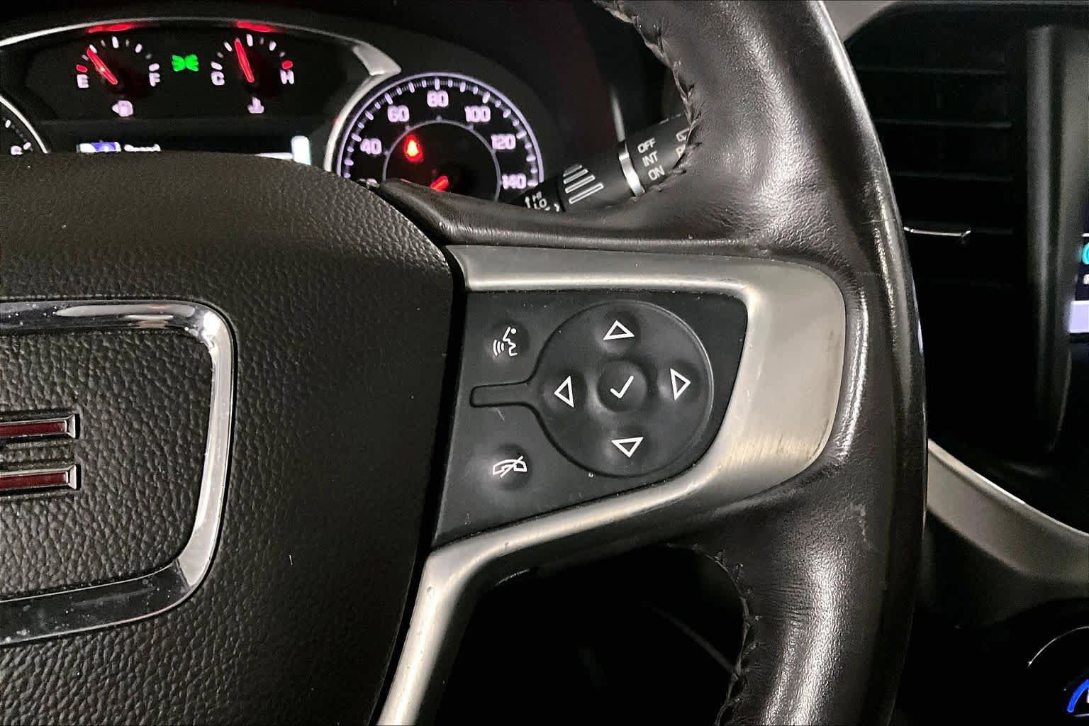 Used 2018 GMC Acadia SLT FWD image 24