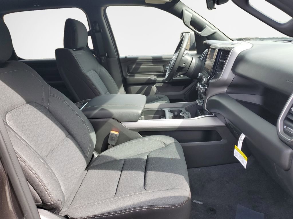 New 2026 RAM 1500 Express AWD/4WD image 30