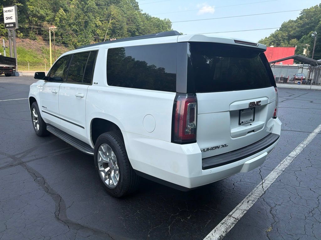 Certified 2020 GMC Yukon XL SLE w/ SLE Value Package AWD/4WD image 2