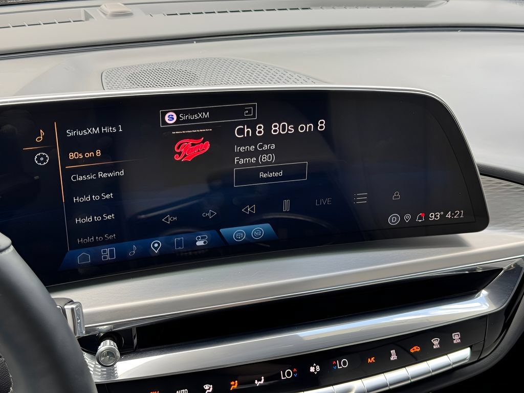 Certified 2024 Cadillac Lyriq Luxury AWD/4WD image 27