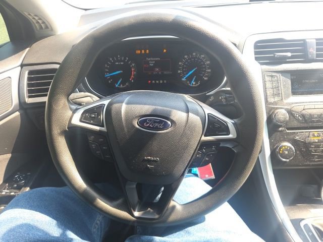 Used 2014 Ford Fusion SE FWD image 15