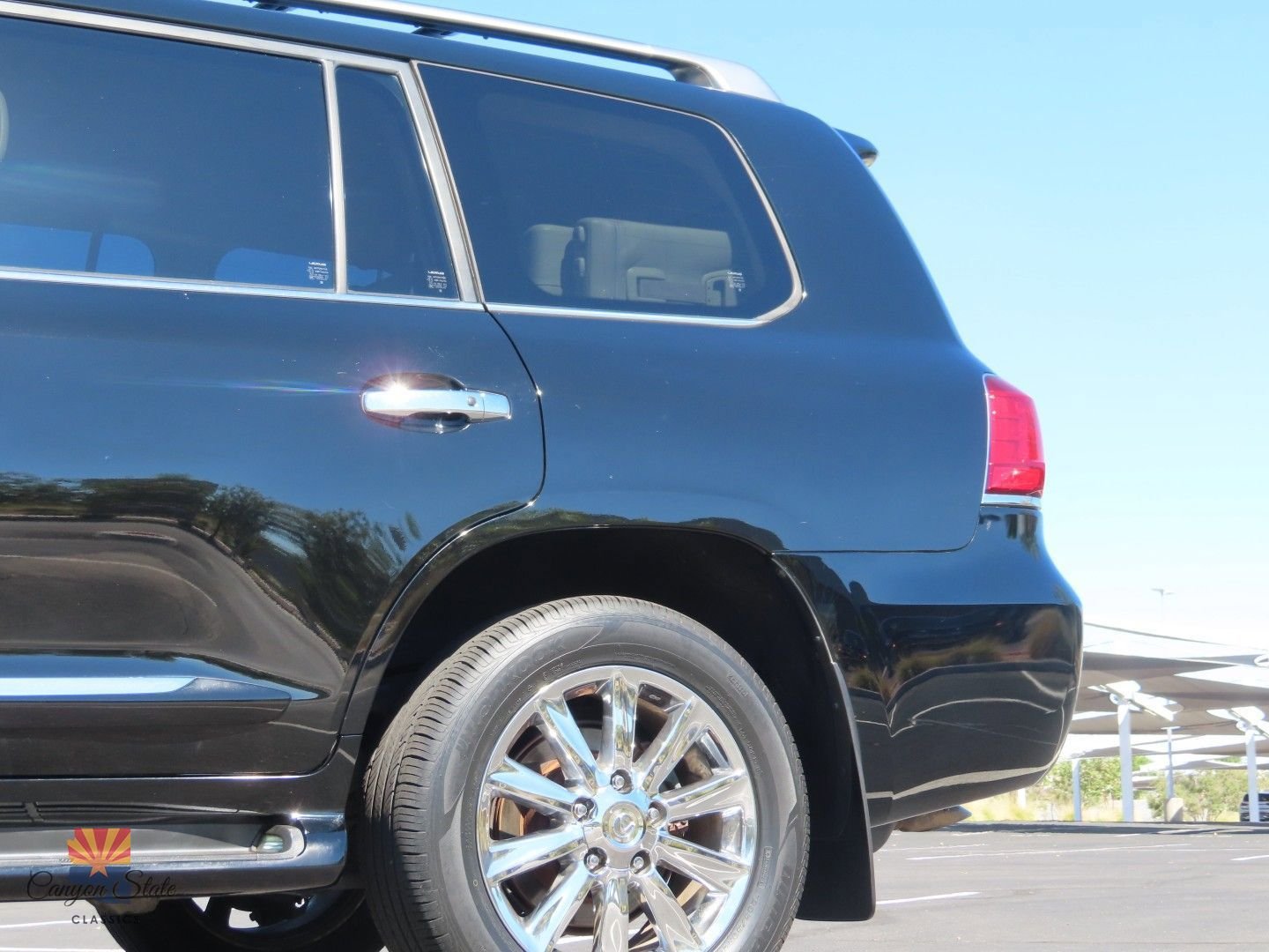 Used 2010 Lexus LX 570 4WD image 31