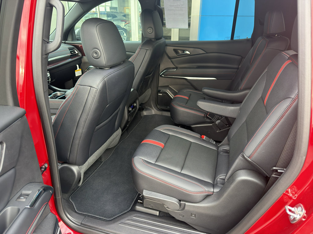 Used 2026 Chevrolet Traverse RS image 10