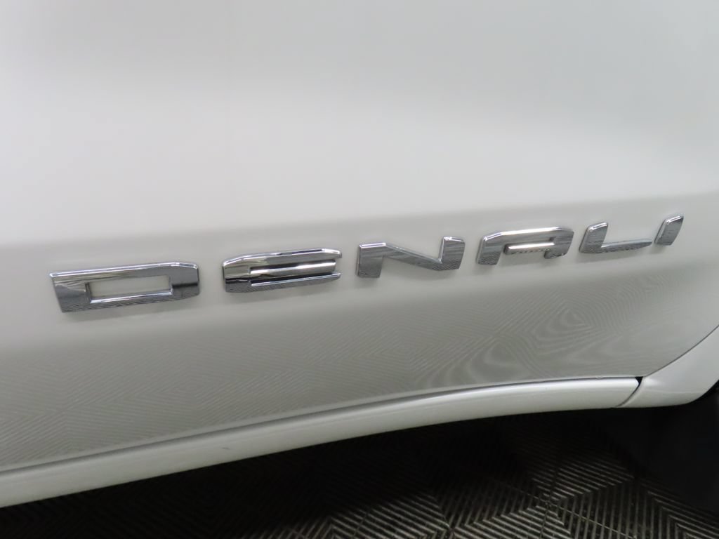 Used 2020 GMC Sierra 1500 Denali w/ Driver Alert Package II AWD/4WD image 51