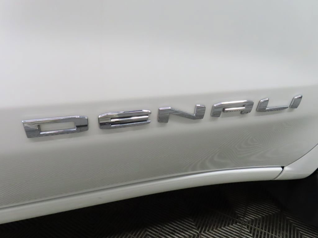 Used 2020 GMC Sierra 1500 Denali w/ Driver Alert Package II AWD/4WD image 51