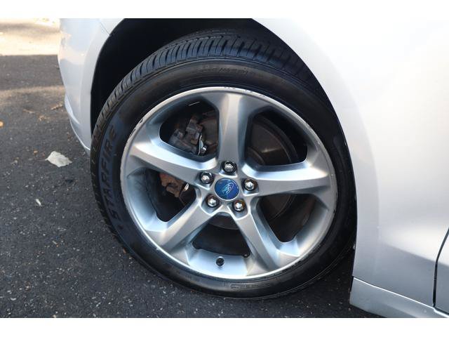 Used 2013 Ford Fusion SE FWD image 17