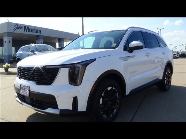 Used 2024 Kia Sorento S AWD/4WD image 2