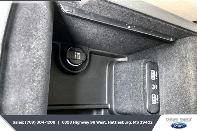 Used 2023 Chrysler 300 Touring L image 23