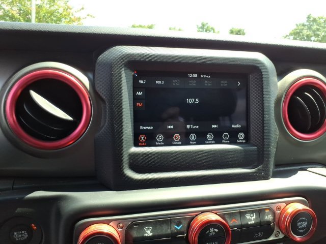Used 2022 Jeep Gladiator Sport AWD/4WD image 10