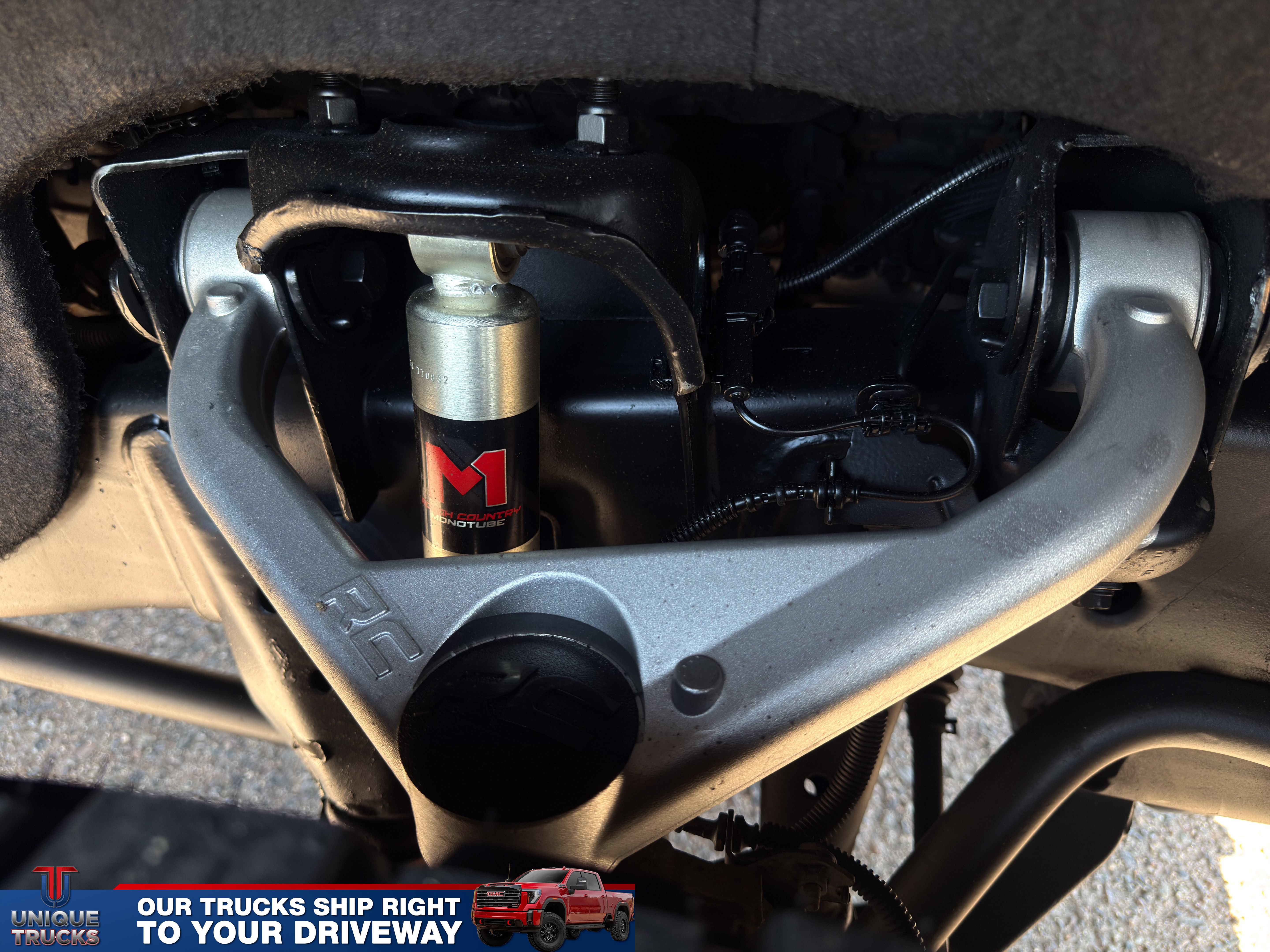 Used 2024 GMC Sierra 3500 Denali Ultimate AWD/4WD image 5