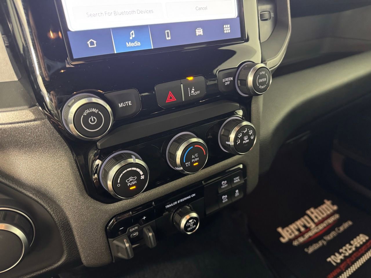 Used 2025 RAM 1500 Tradesman w/ Night Edition image 17