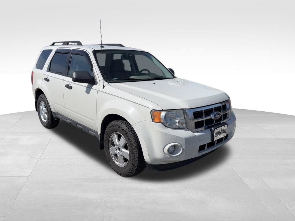 Used 2011 Ford Escape XLT image 7