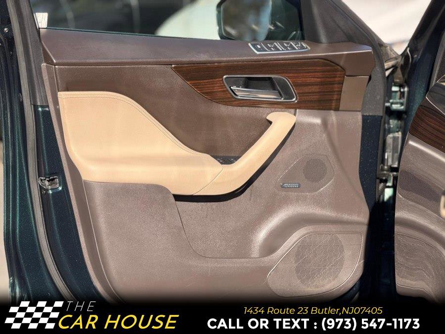 Used 2017 Jaguar F-PACE Prestige image 14
