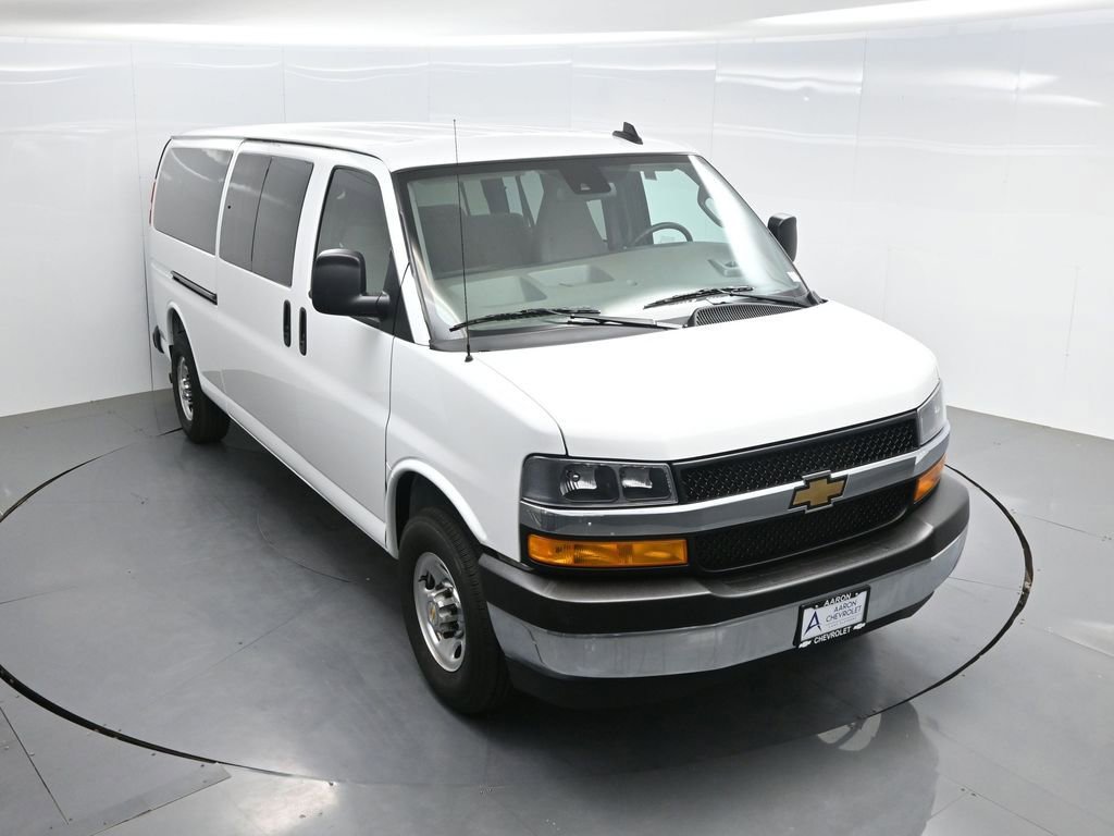 Used 2025 Chevrolet Express 3500 LT w/ LT Preferred Equipment Group RWD image 40