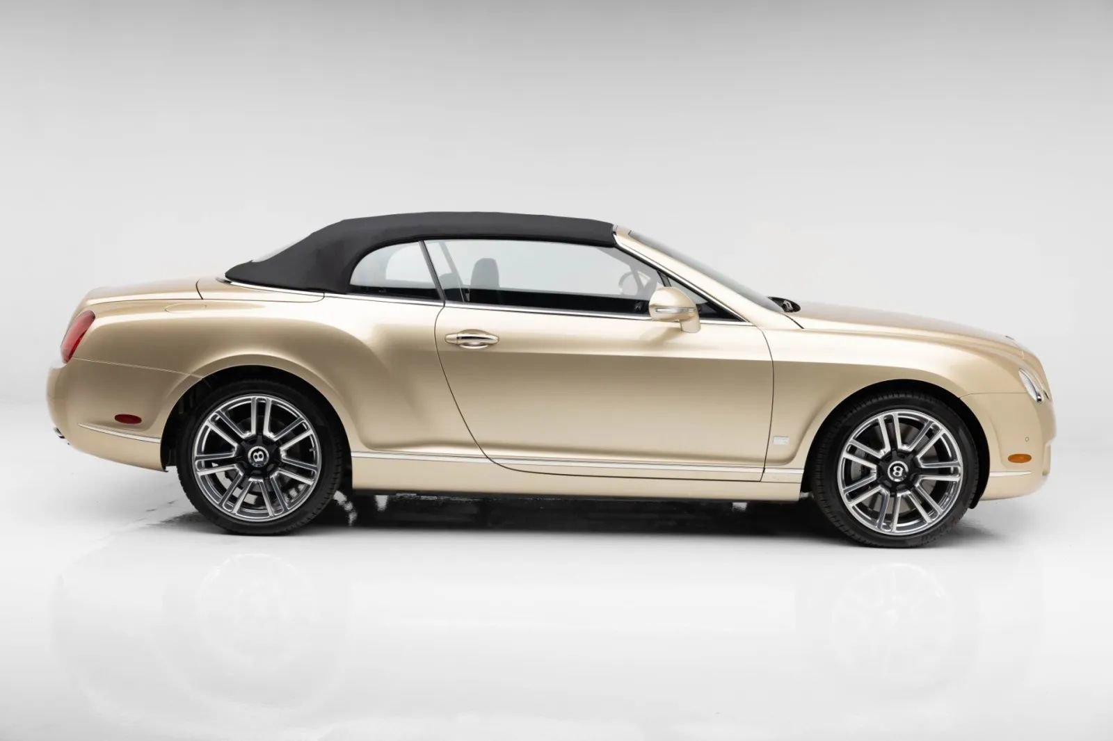 Used 2011 Bentley Continental GTC AWD/4WD image 27