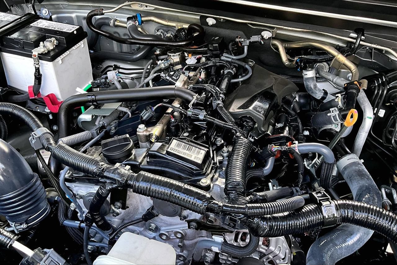 Used 2025 Toyota Tacoma SR5 RWD image 30