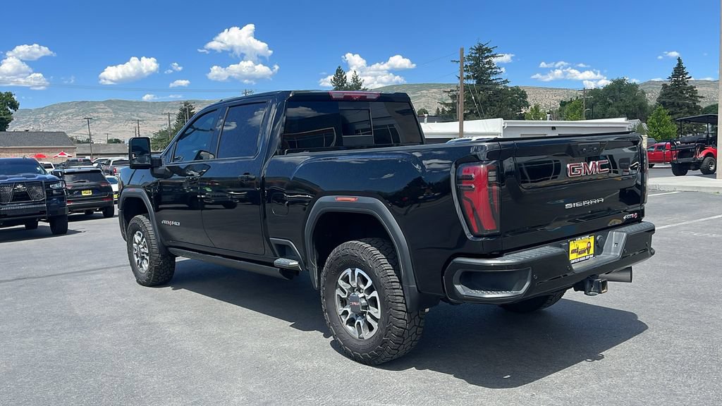 Used 2024 GMC Sierra 2500 AT4 w/ AT4 Premium Plus Package AWD/4WD image 7