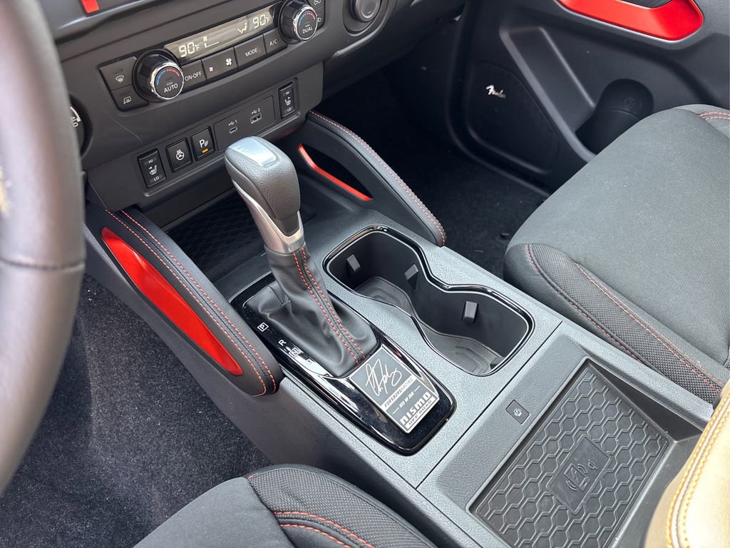 New 2025 Nissan Frontier PRO-4X w/ Pro Convenience Package image 32