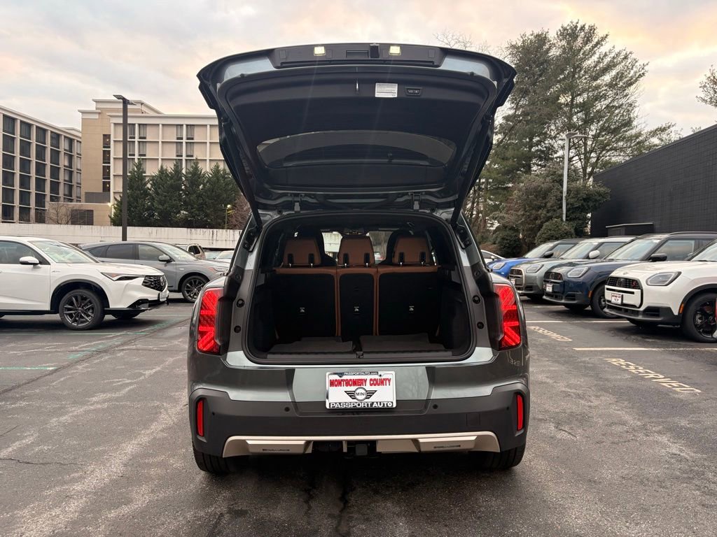 Used 2025 MINI Cooper Countryman S w/ Comfort Package Max image 14