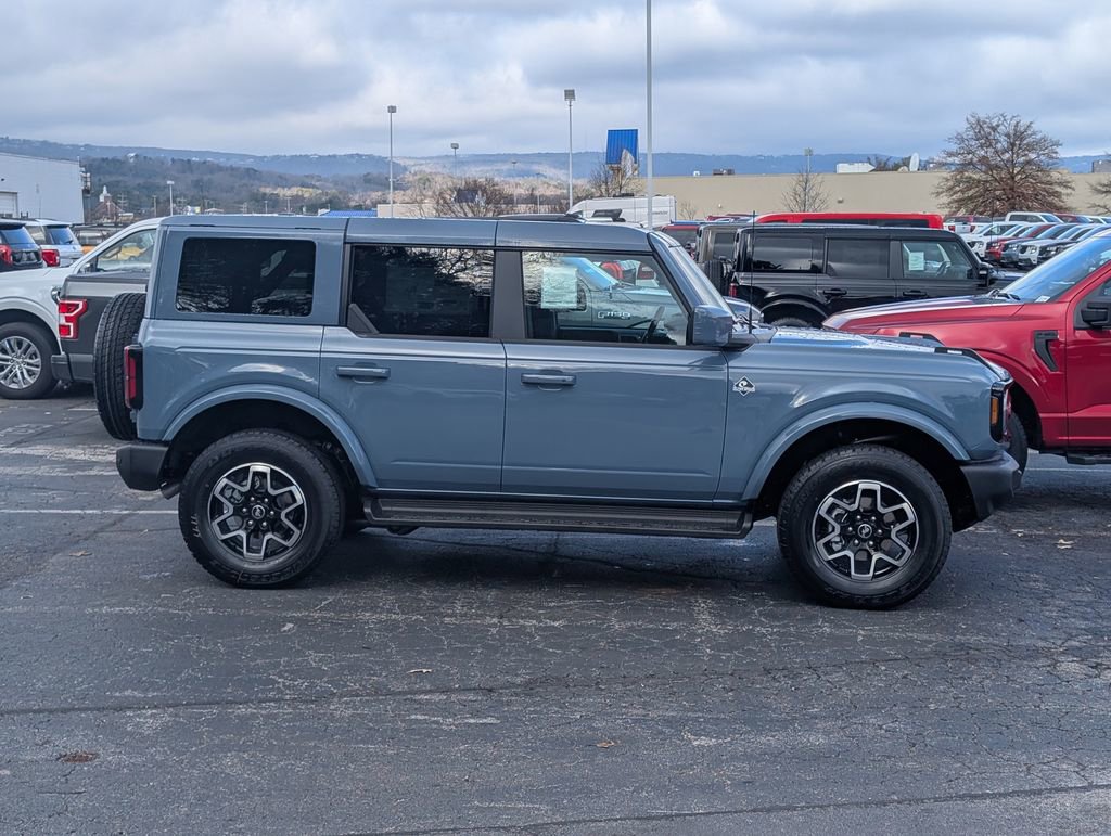 New 2025 Ford Bronco Outer Banks image 3