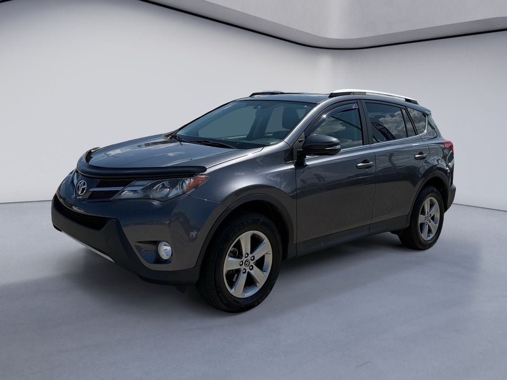 Used 2015 Toyota RAV4 XLE FWD image 1