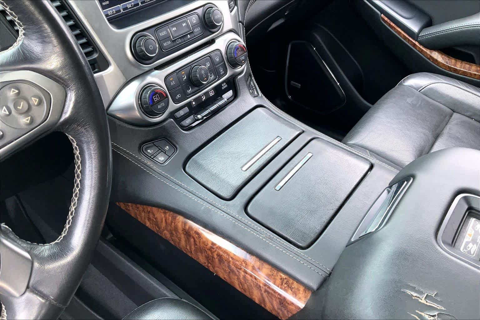 Used 2019 Chevrolet Tahoe Premier AWD/4WD image 14