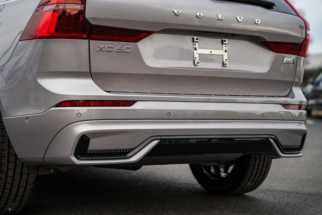 New 2026 Volvo XC60 B5 Plus w/ Protection Package Premier image 9