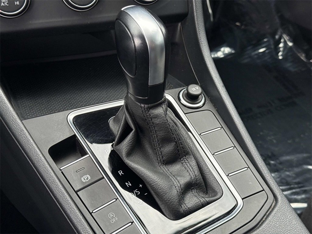 Used 2021 Volkswagen Jetta S w/ Driver Assistance Package image 25