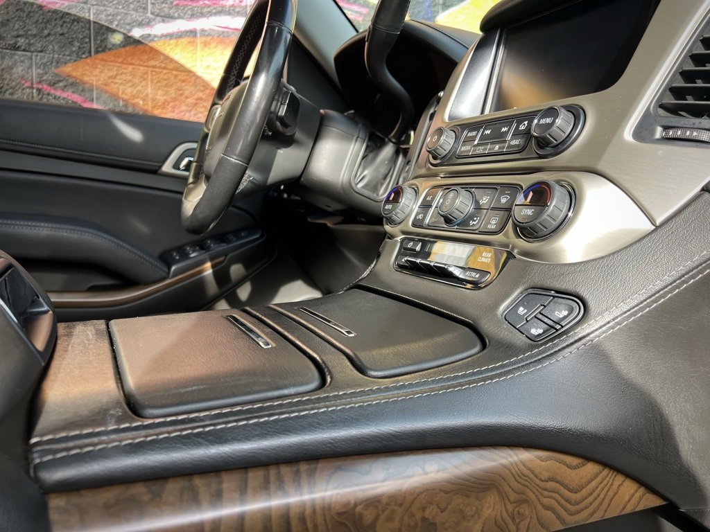 Used 2019 GMC Yukon Denali w/ Denali Ultimate Package image 38