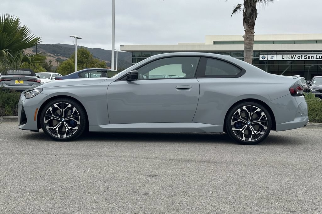 Used 2025 BMW M240i Coupe RWD image 6