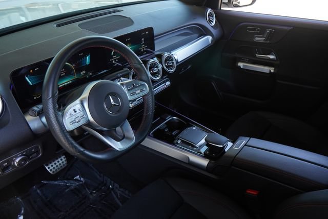 Certified 2022 Mercedes-Benz GLB 35 AMG 4MATIC image 2