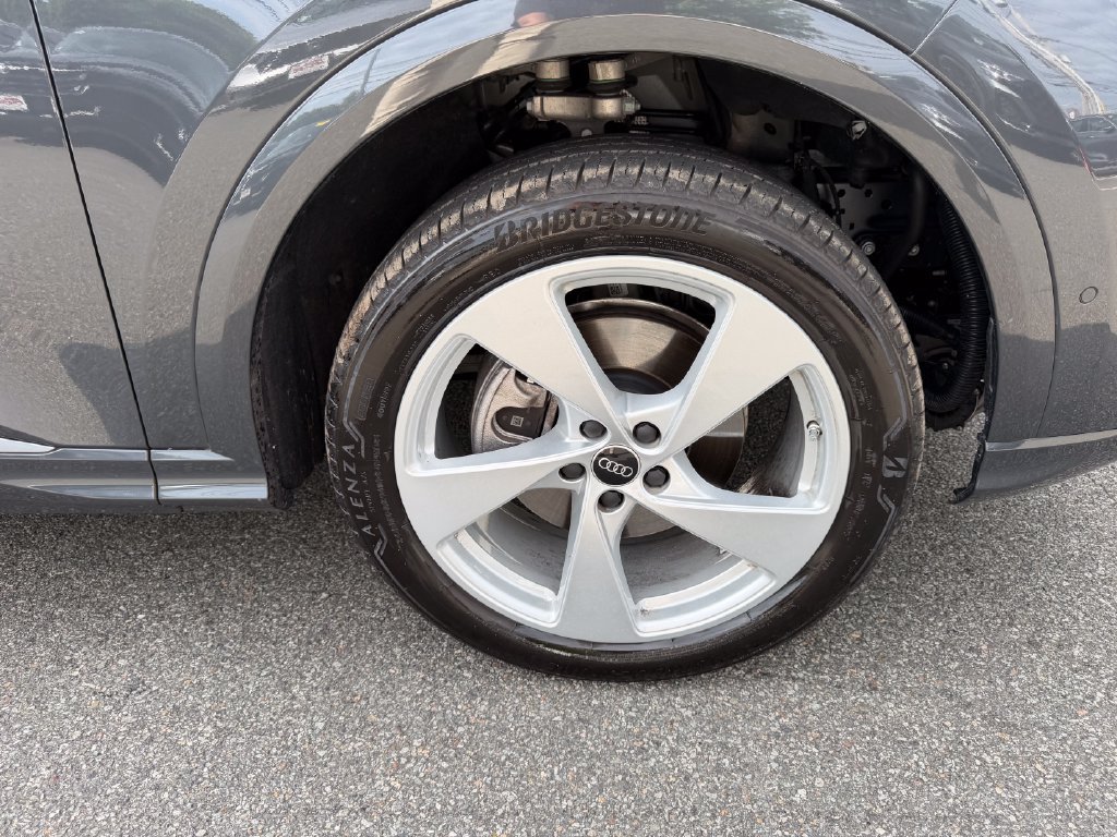 Used 2025 Audi Q5 Premium Plus AWD/4WD image 13