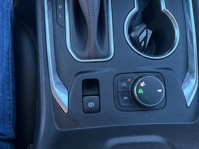 Used 2023 Chevrolet Traverse RS image 17