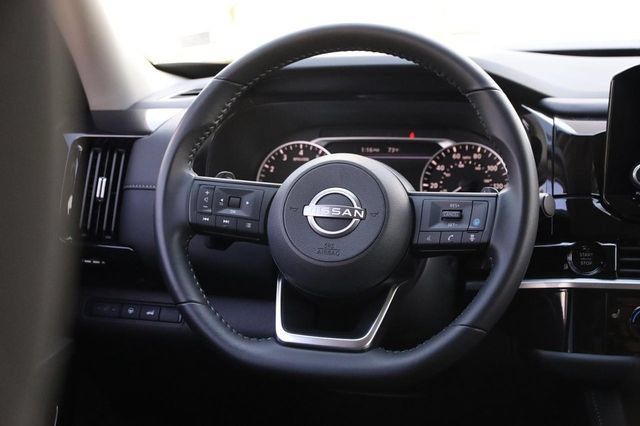 Certified 2025 Nissan Pathfinder SV w/ SV Premium Package FWD image 26