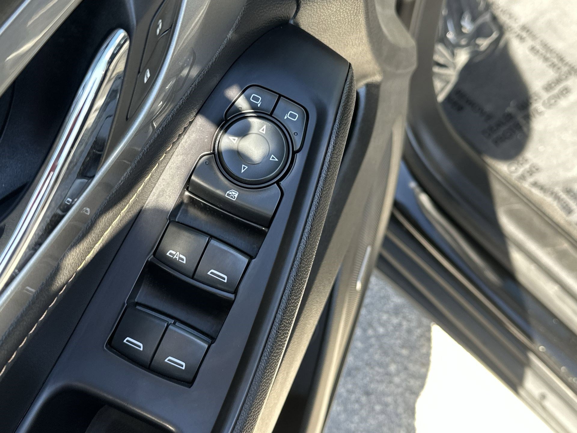 Used 2020 Chevrolet Traverse RS image 15