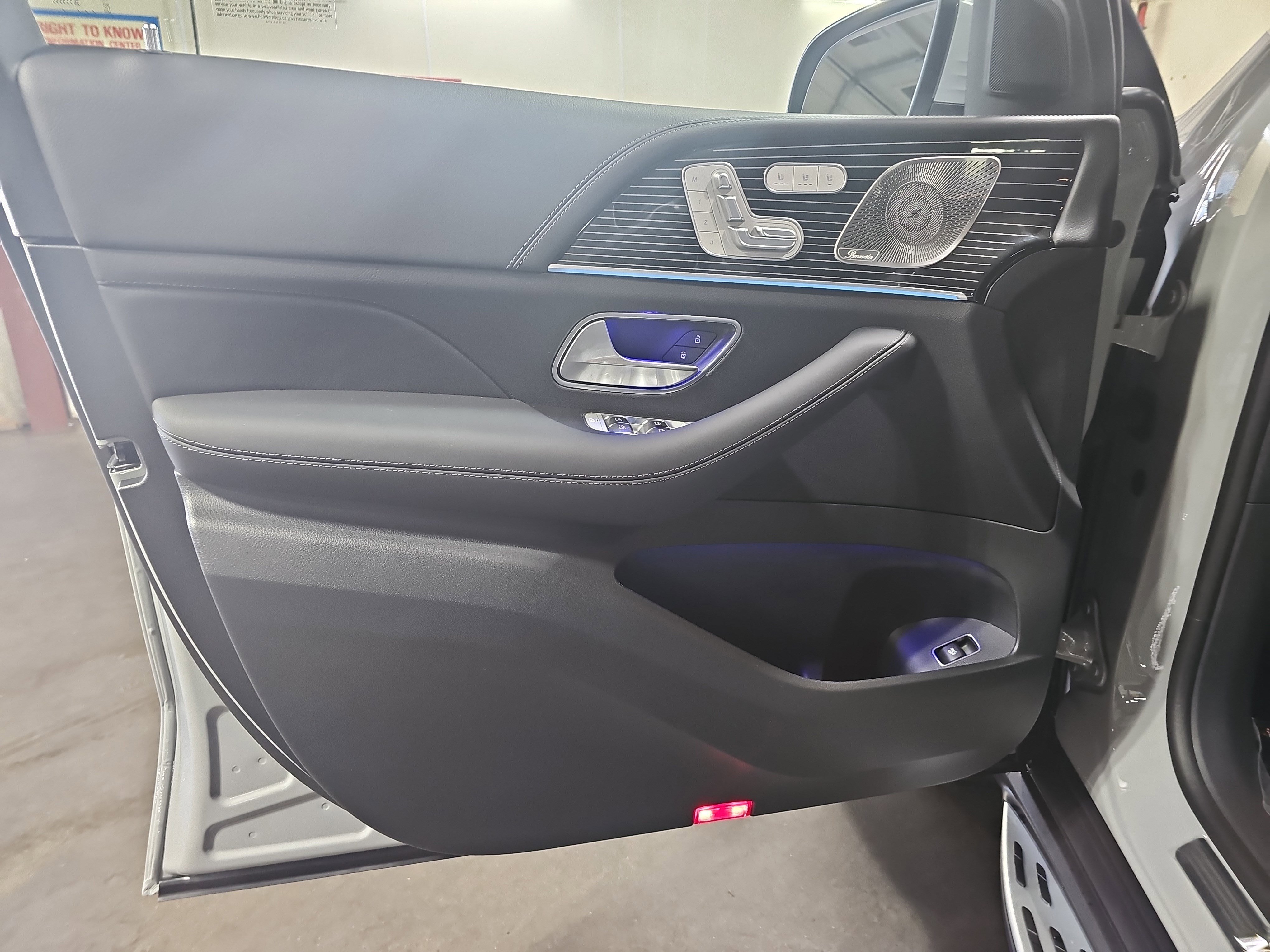New 2026 Mercedes-Benz GLS 580 4MATIC image 29
