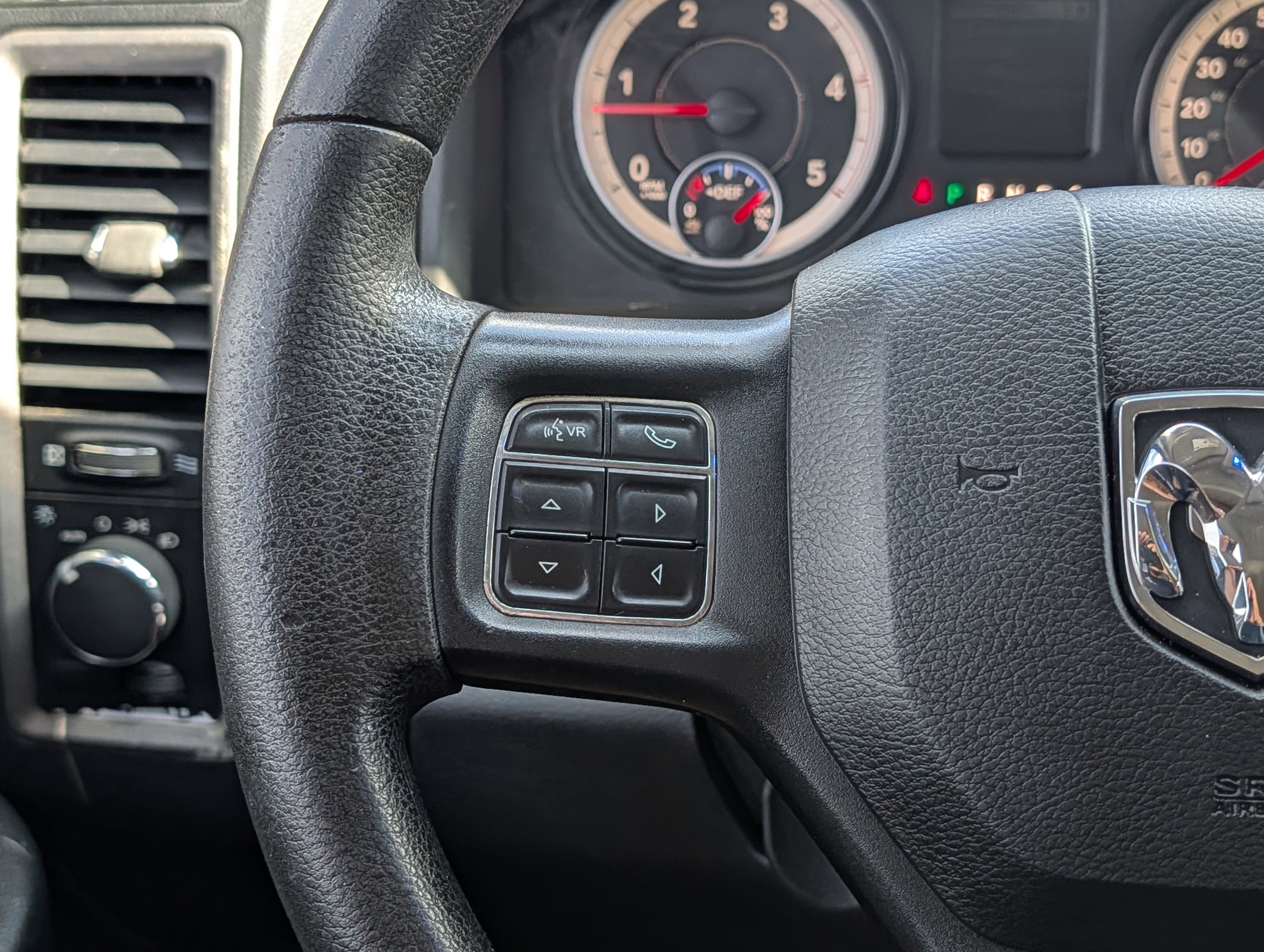 Used 2016 RAM 3500 Tradesman w/ Chrome Appearance Group RWD image 23