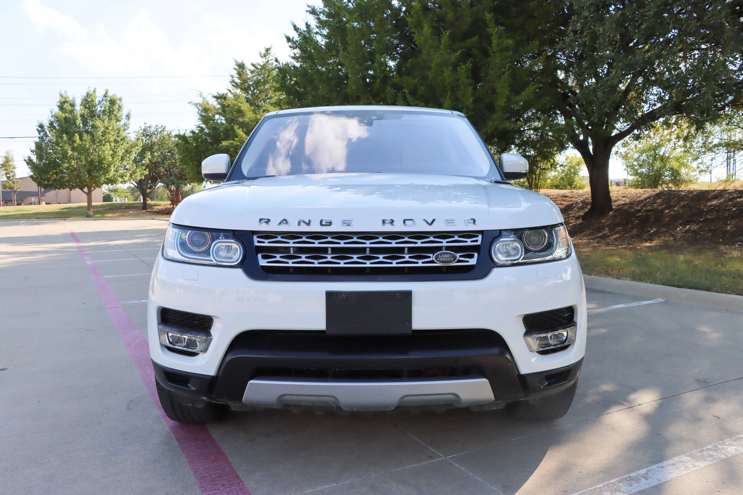 Used 2017 Land Rover Range Rover Sport HSE AWD/4WD image 2