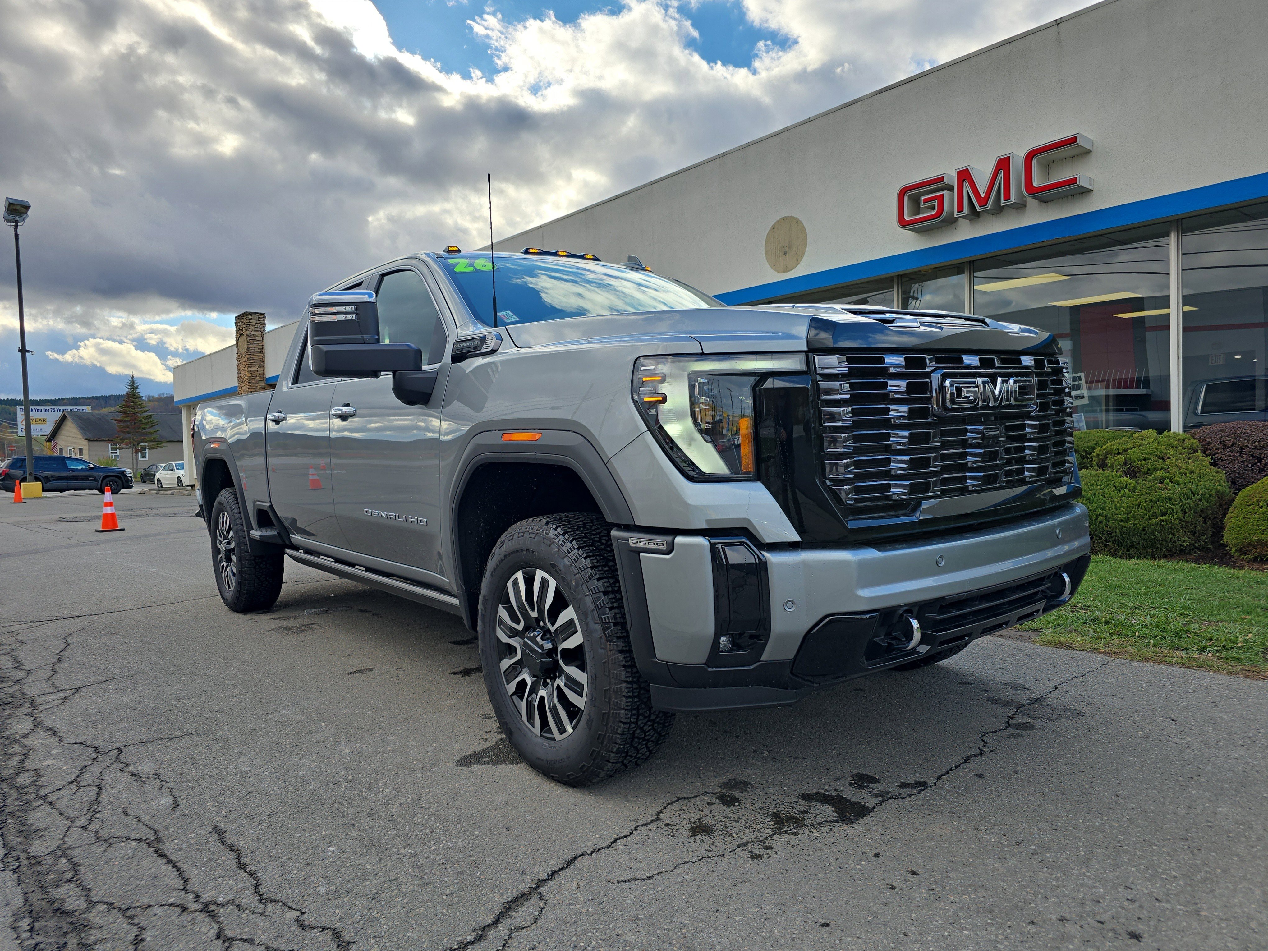 New 2026 GMC Sierra 2500 Denali Ultimate image 1
