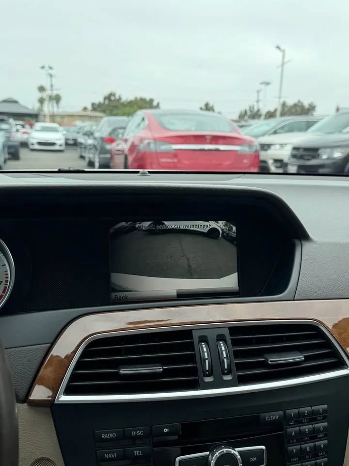 Used 2013 Mercedes-Benz C 250 Sedan image 10