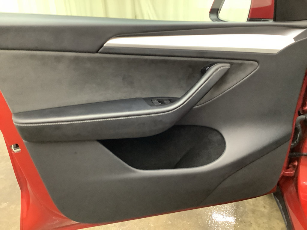Used 2023 Tesla Model Y Long Range AWD/4WD image 12