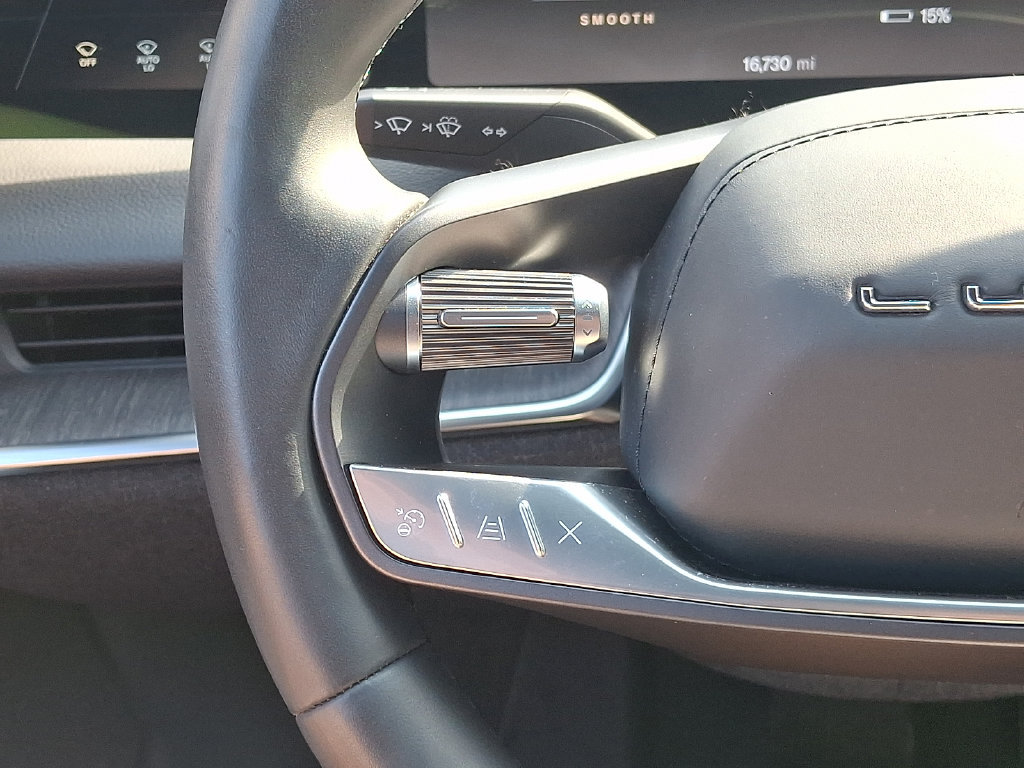 Used 2025 Lucid Air Touring AWD/4WD image 22