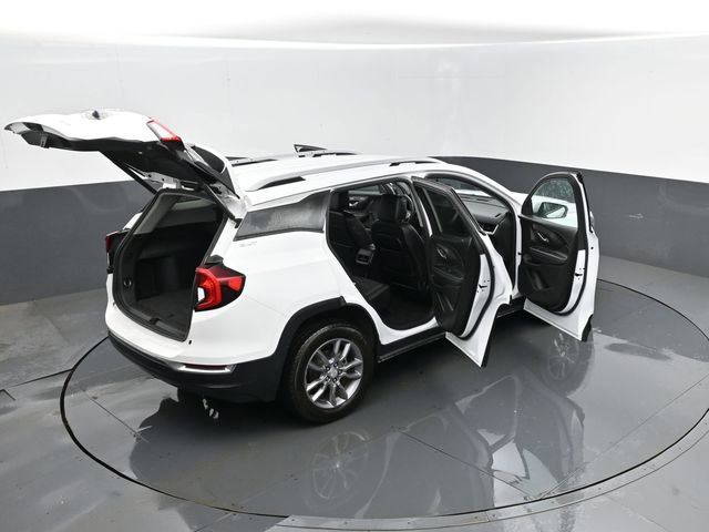 Used 2024 GMC Terrain SLT image 29